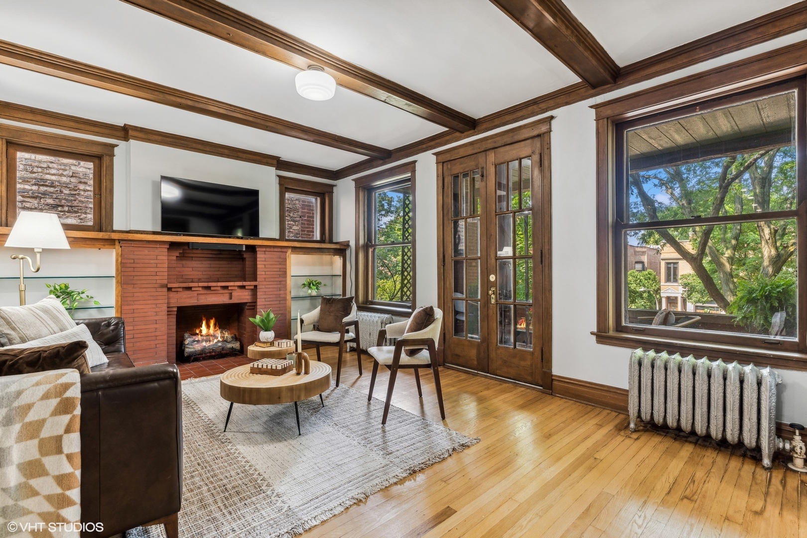 4335 N Kenmore Avenue Unit: 202