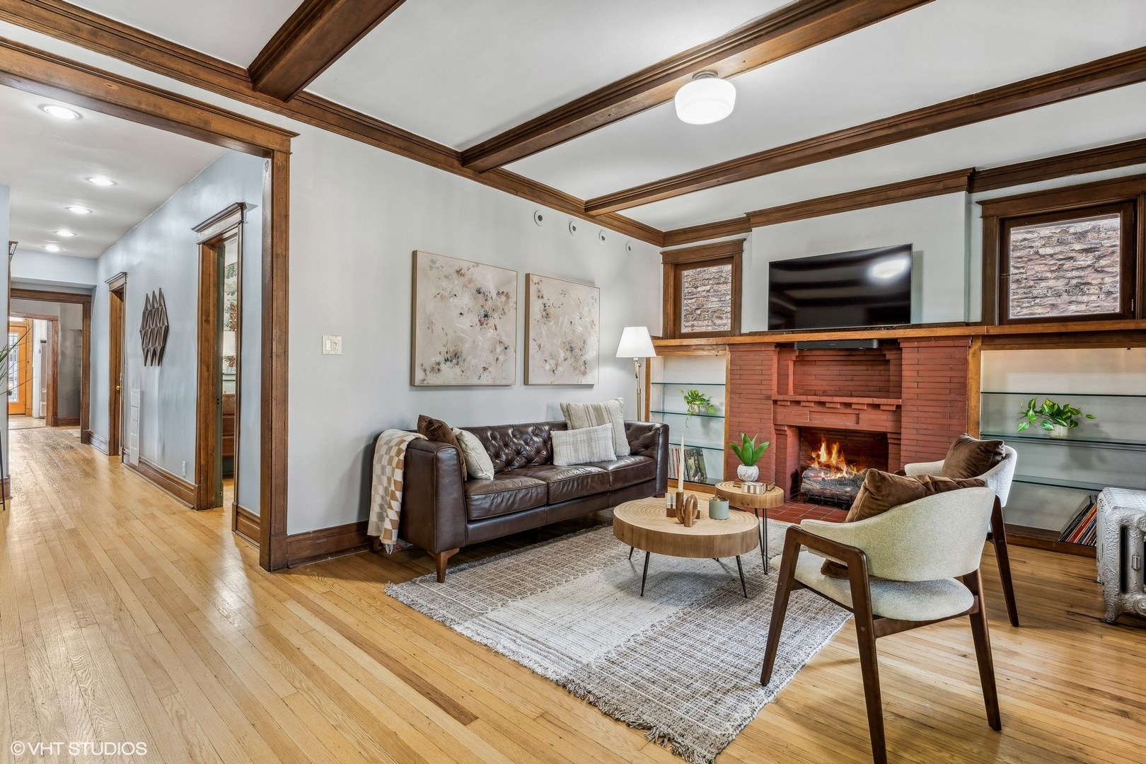 4335 N Kenmore Avenue Unit: 202