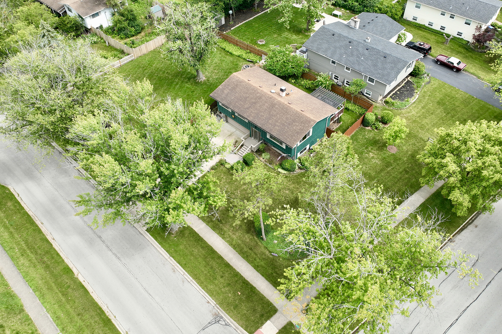 569 South Road