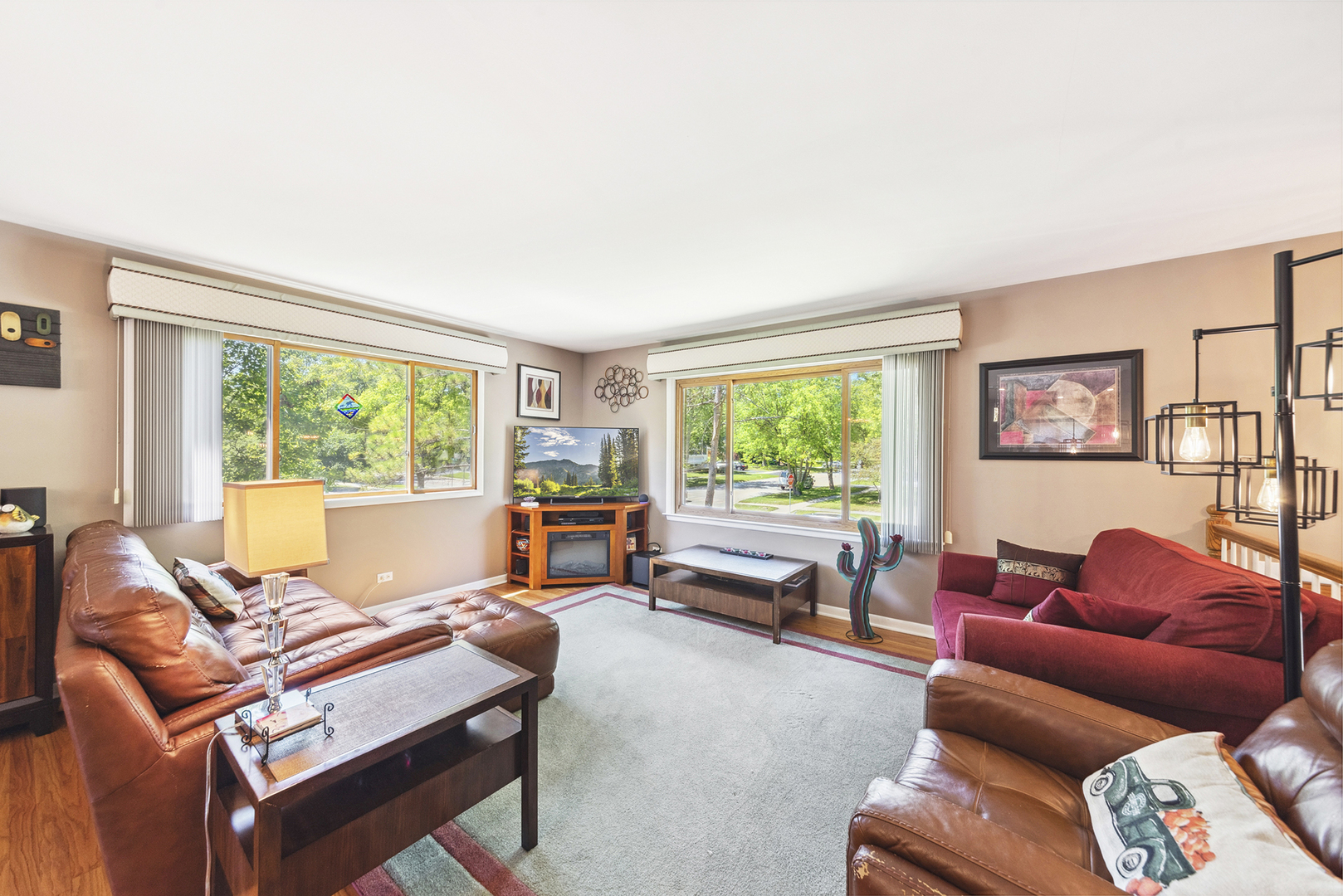 569 South Road