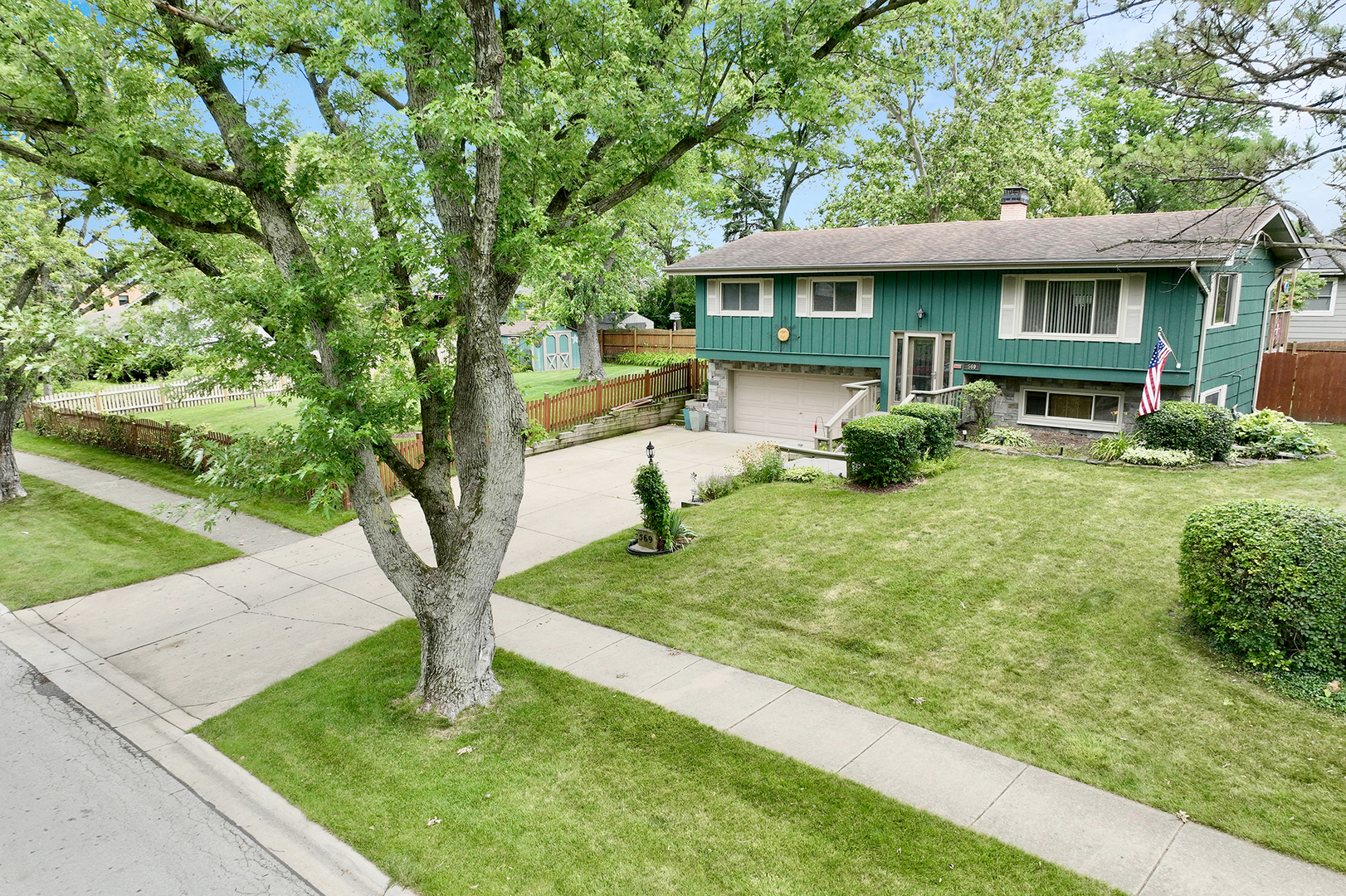 569 South Road