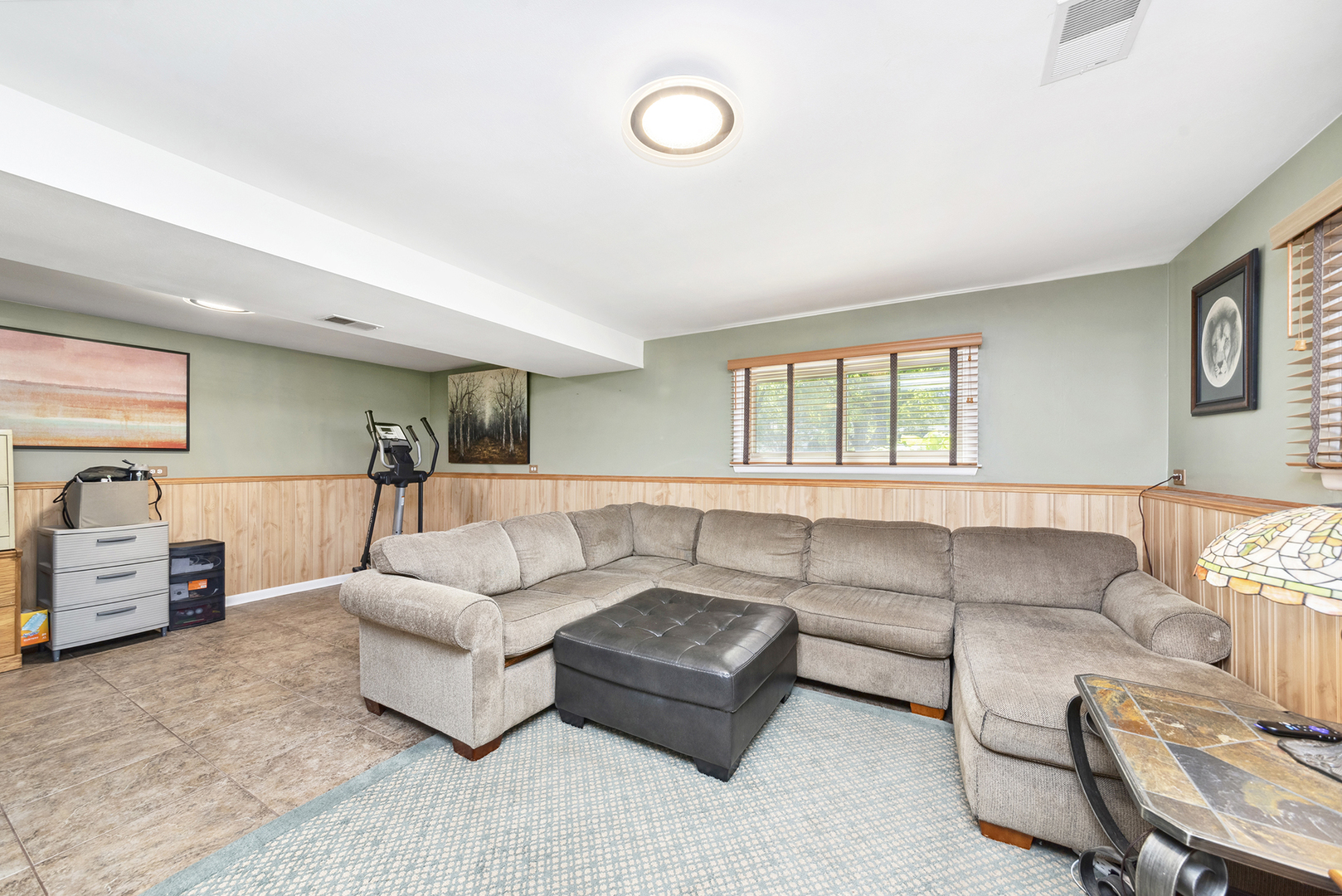 569 South Road