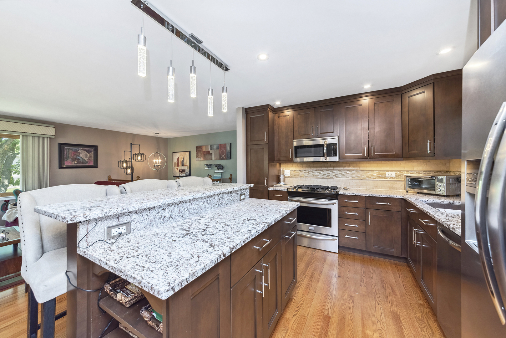 569 South Road
