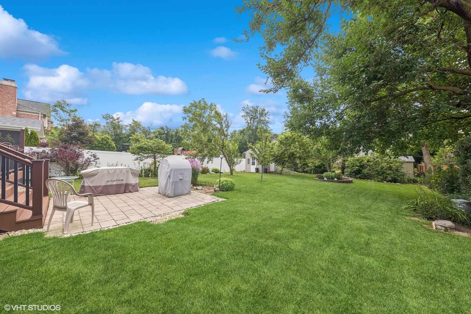 464 W 3rd Street
