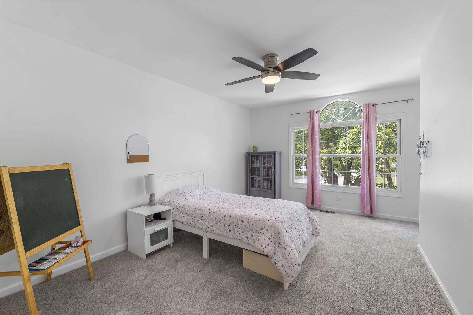 22W127 1st Street