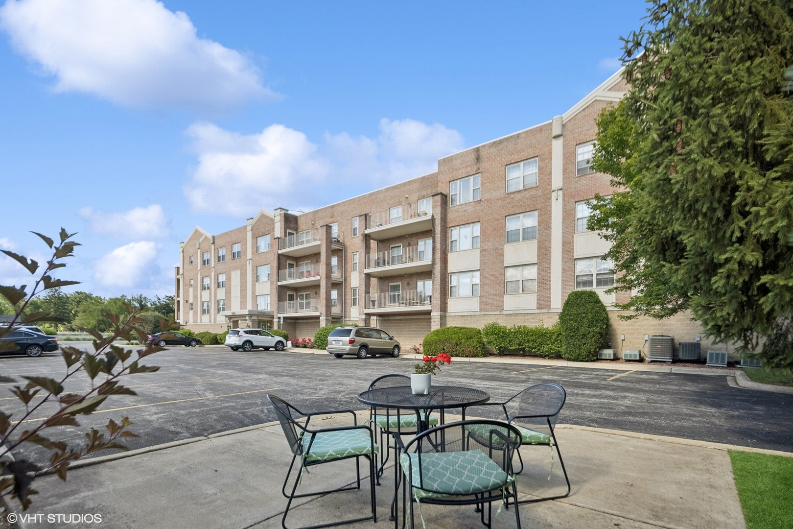 1200 S Prospect Avenue Unit: 101