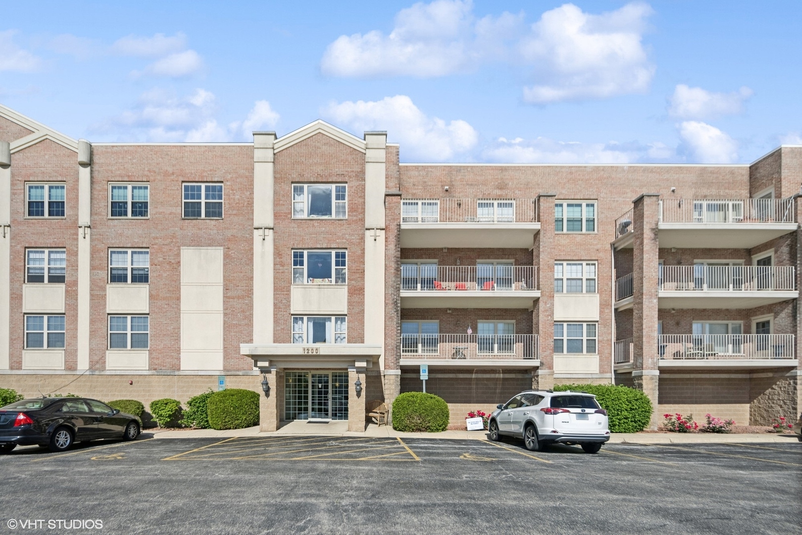 1200 S Prospect Avenue Unit: 101