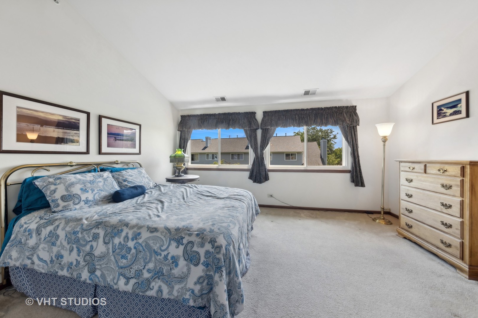 1143 E Wilson Avenue Unit: 1143
