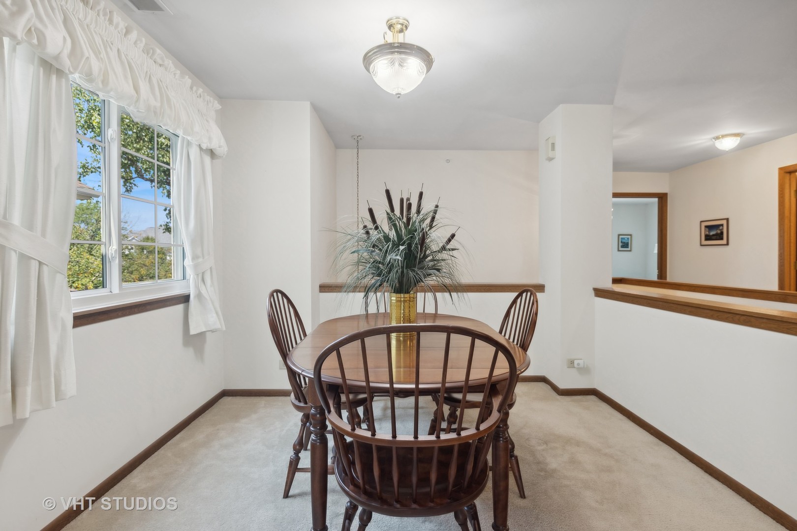 1143 E Wilson Avenue Unit: 1143