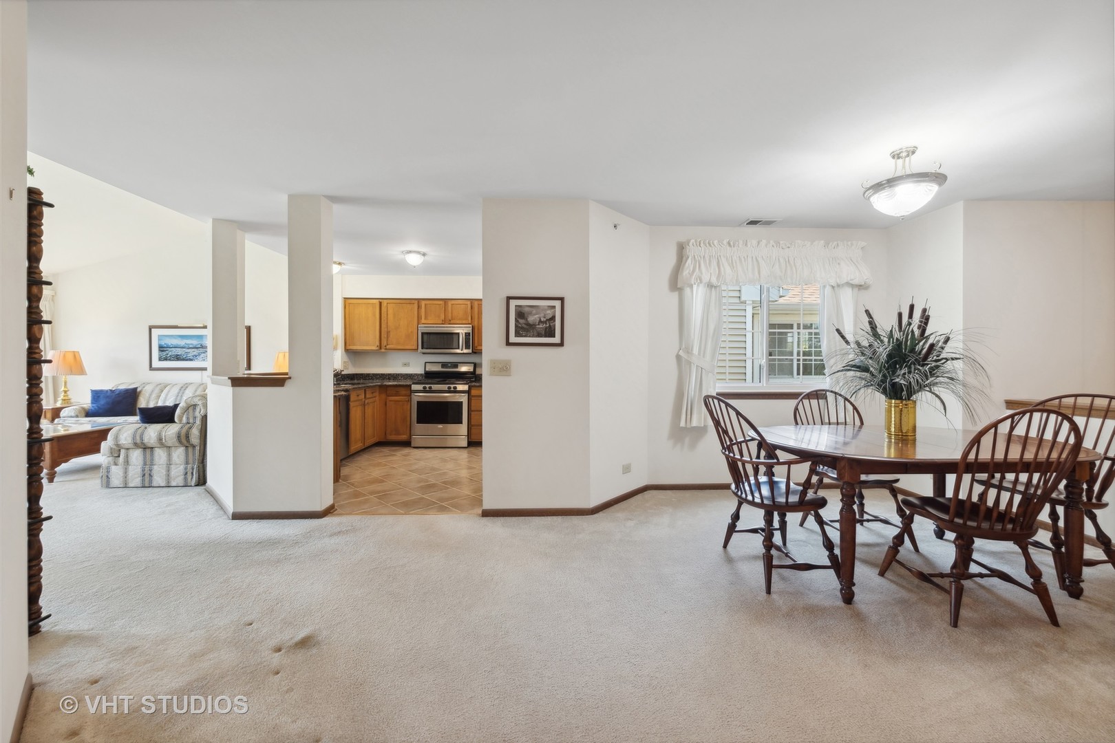 1143 E Wilson Avenue Unit: 1143