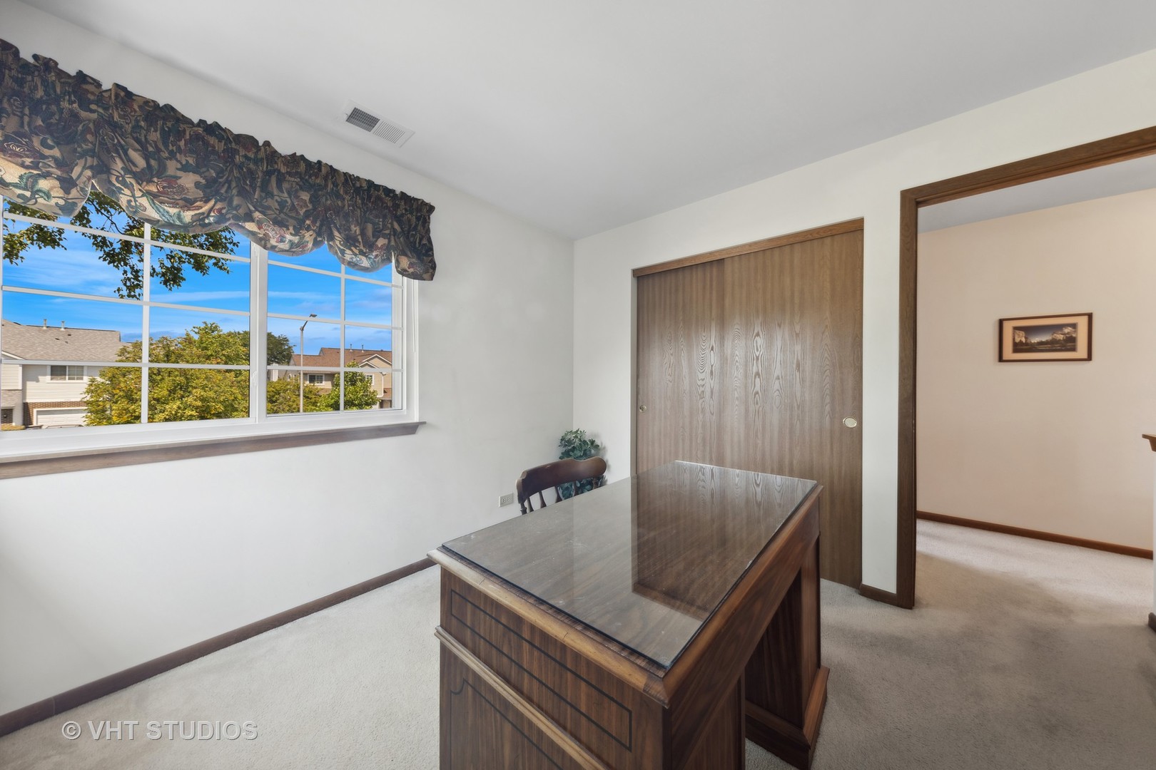 1143 E Wilson Avenue Unit: 1143