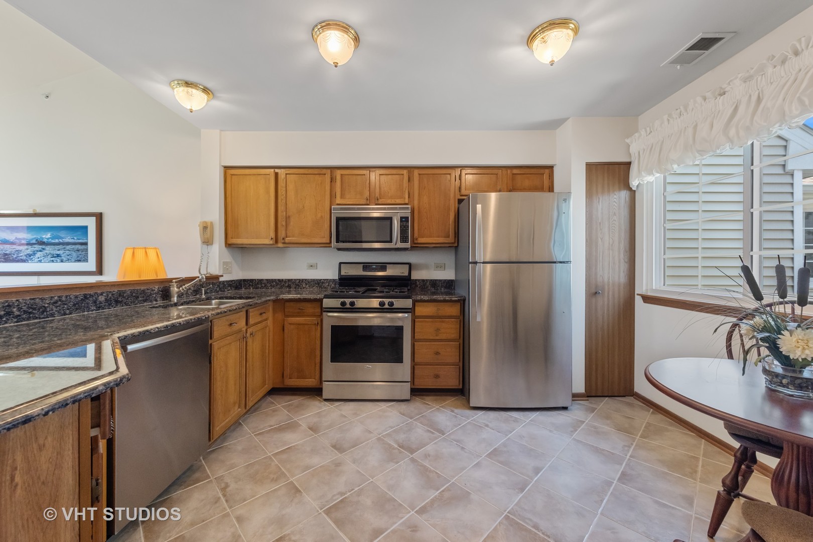 1143 E Wilson Avenue Unit: 1143