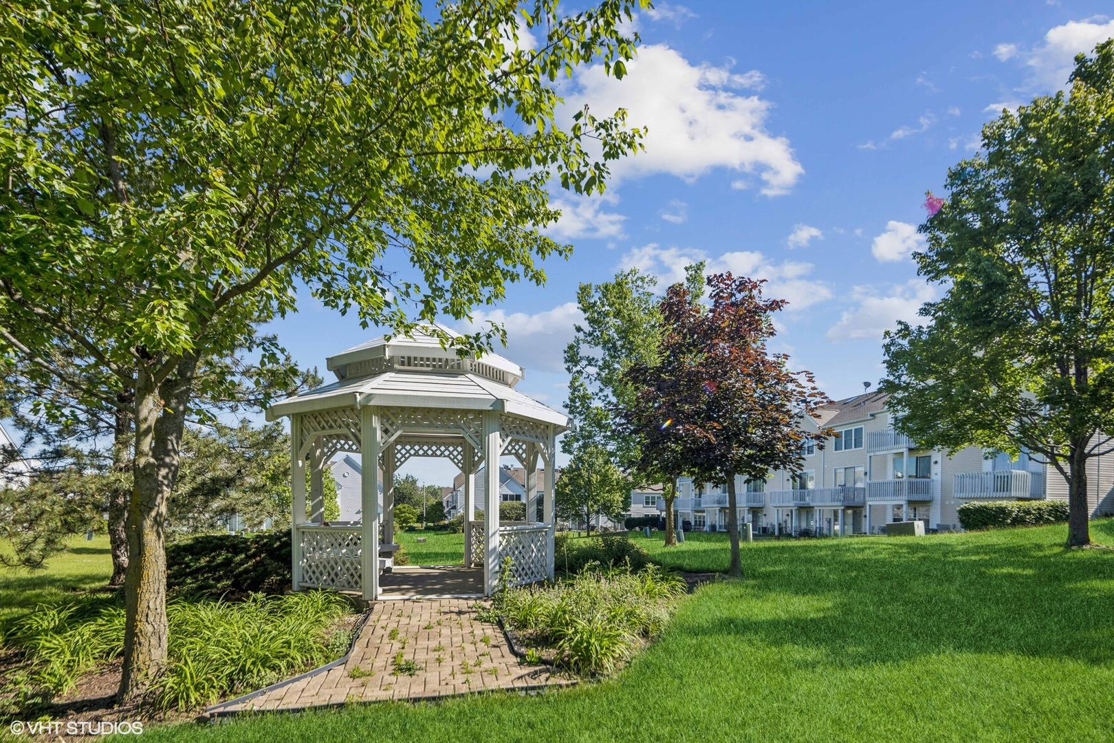 2246 S Lincoln Street Unit: 2246