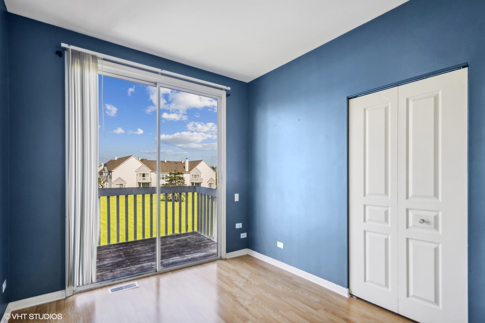 2246 S Lincoln Street Unit: 2246