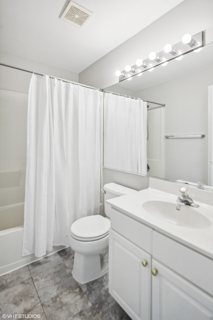 2246 S Lincoln Street Unit: 2246
