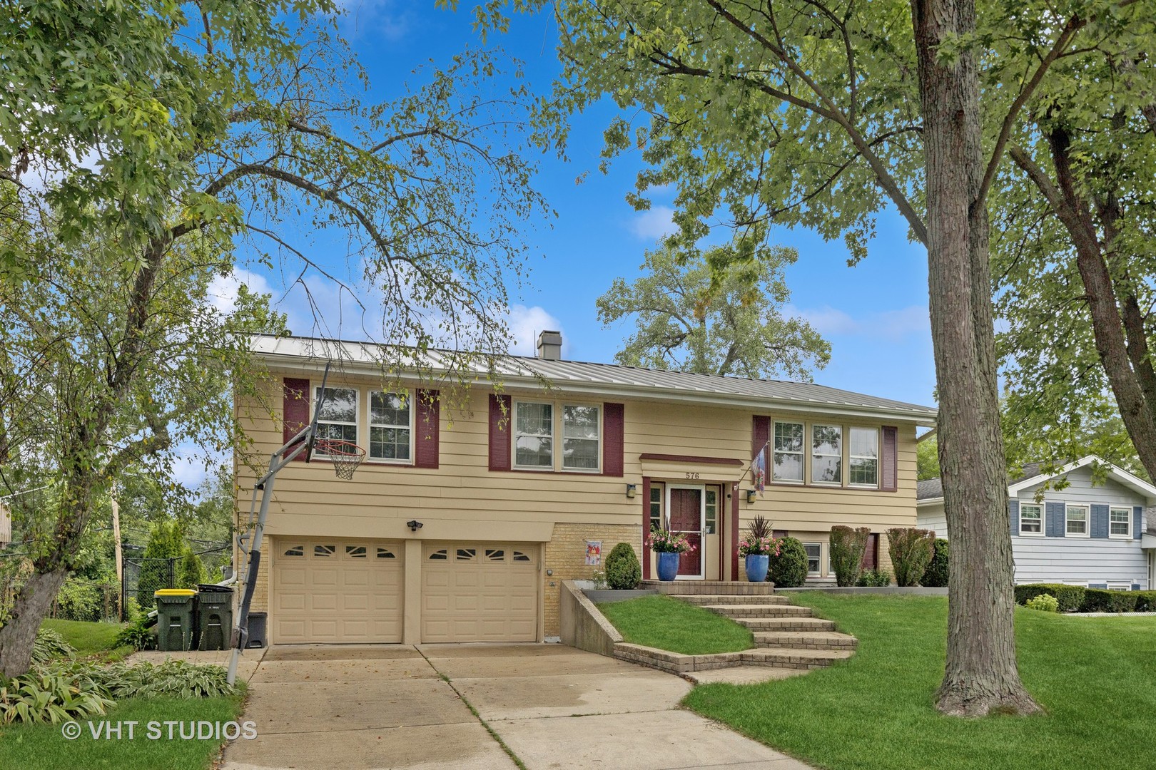 20W576 22nd Street