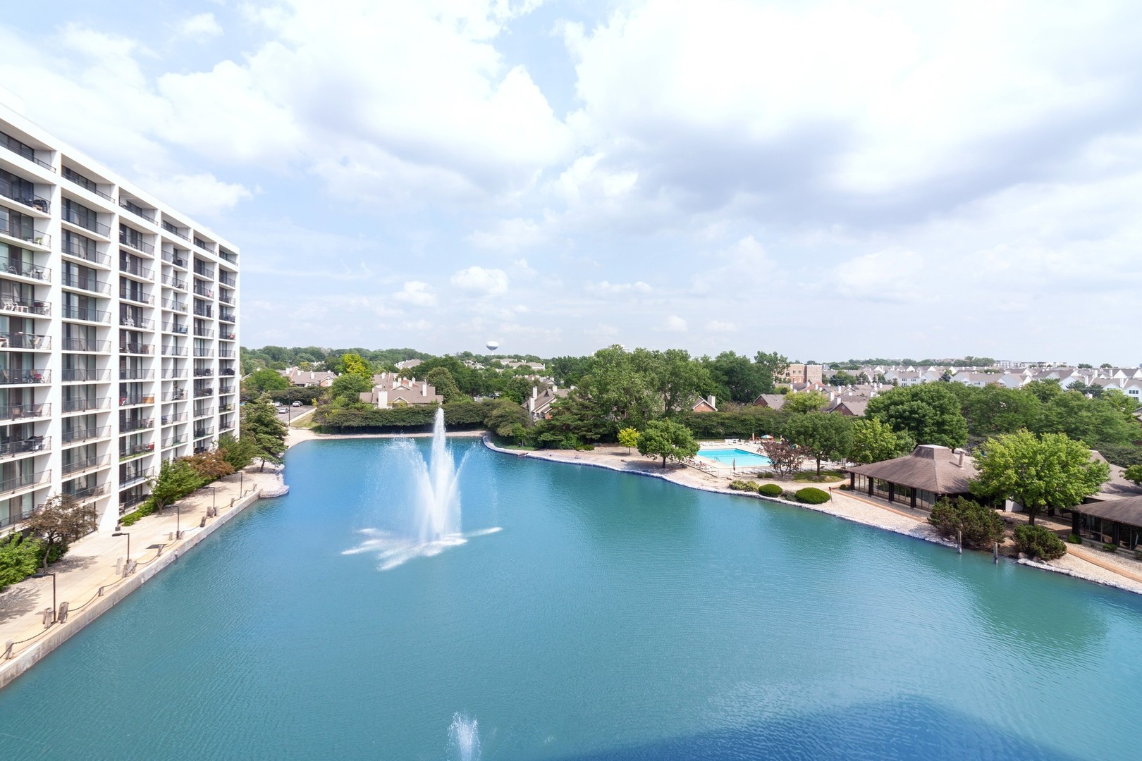 2005 S Finley Road Unit: 610