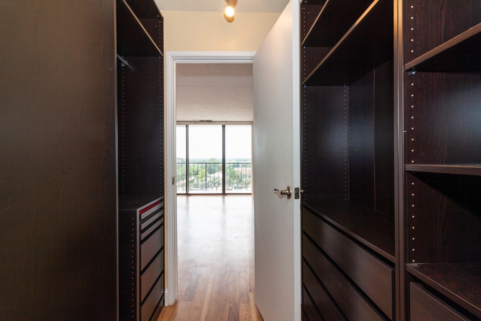 2005 S Finley Road Unit: 610