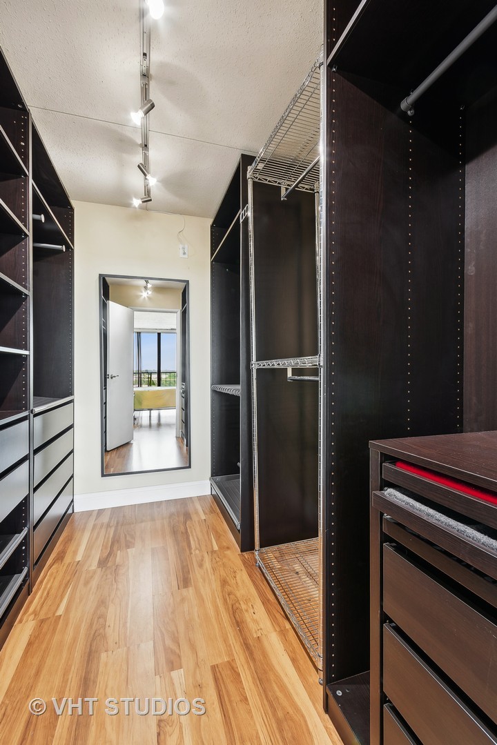 2005 S Finley Road Unit: 610