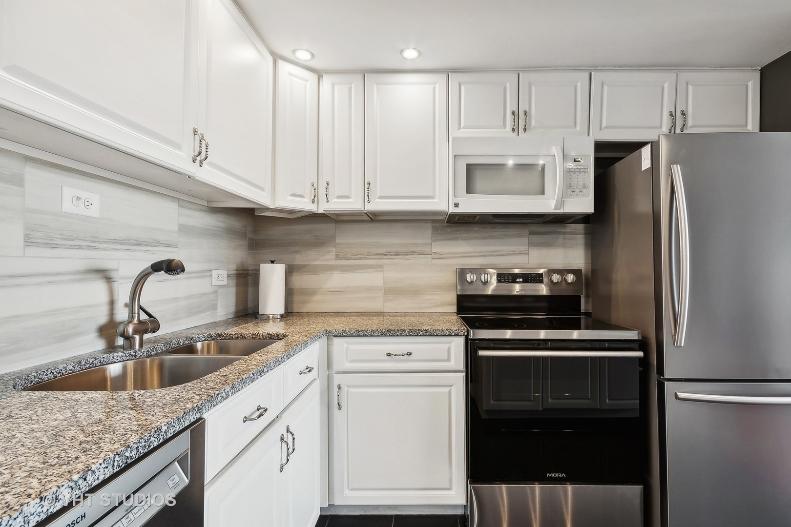 2005 S Finley Road Unit: 610