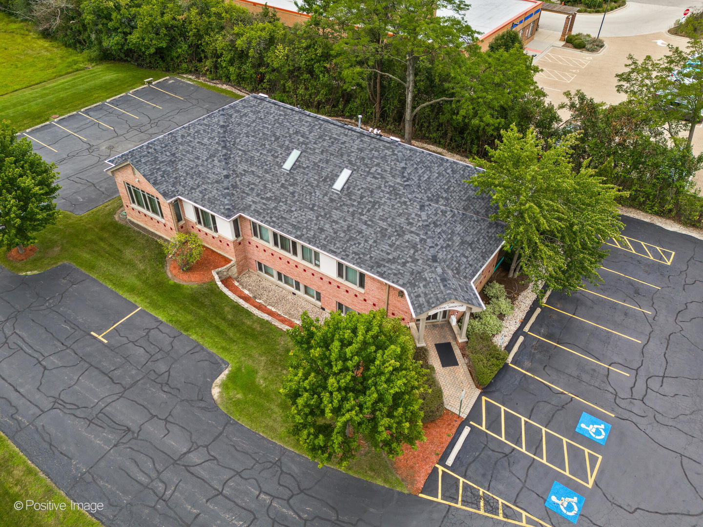 240 Saunders Road