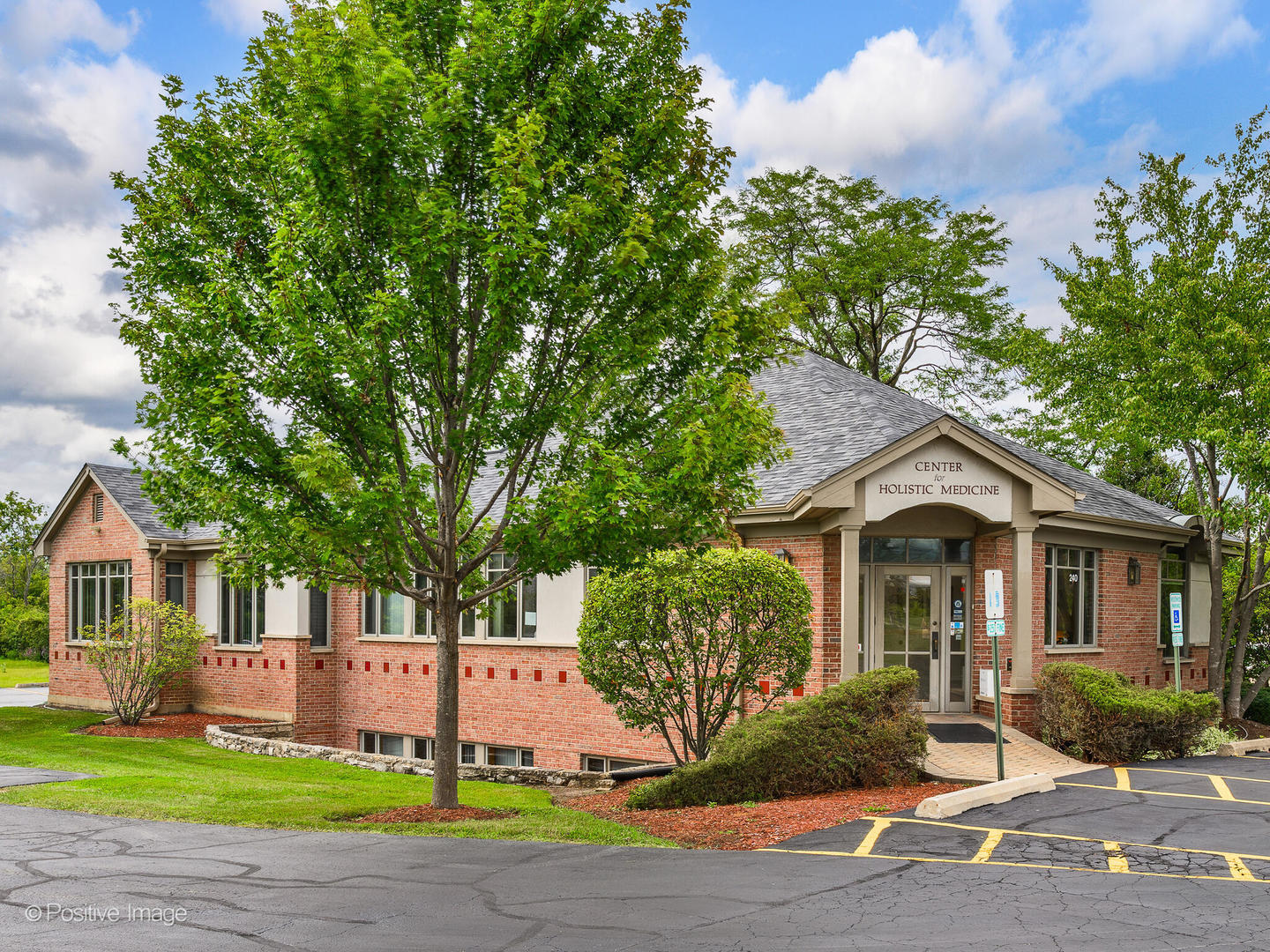 240 Saunders Road