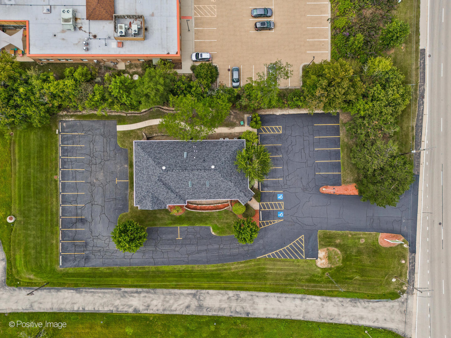 240 Saunders Road