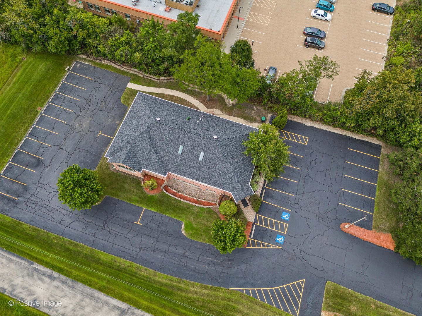240 Saunders Road