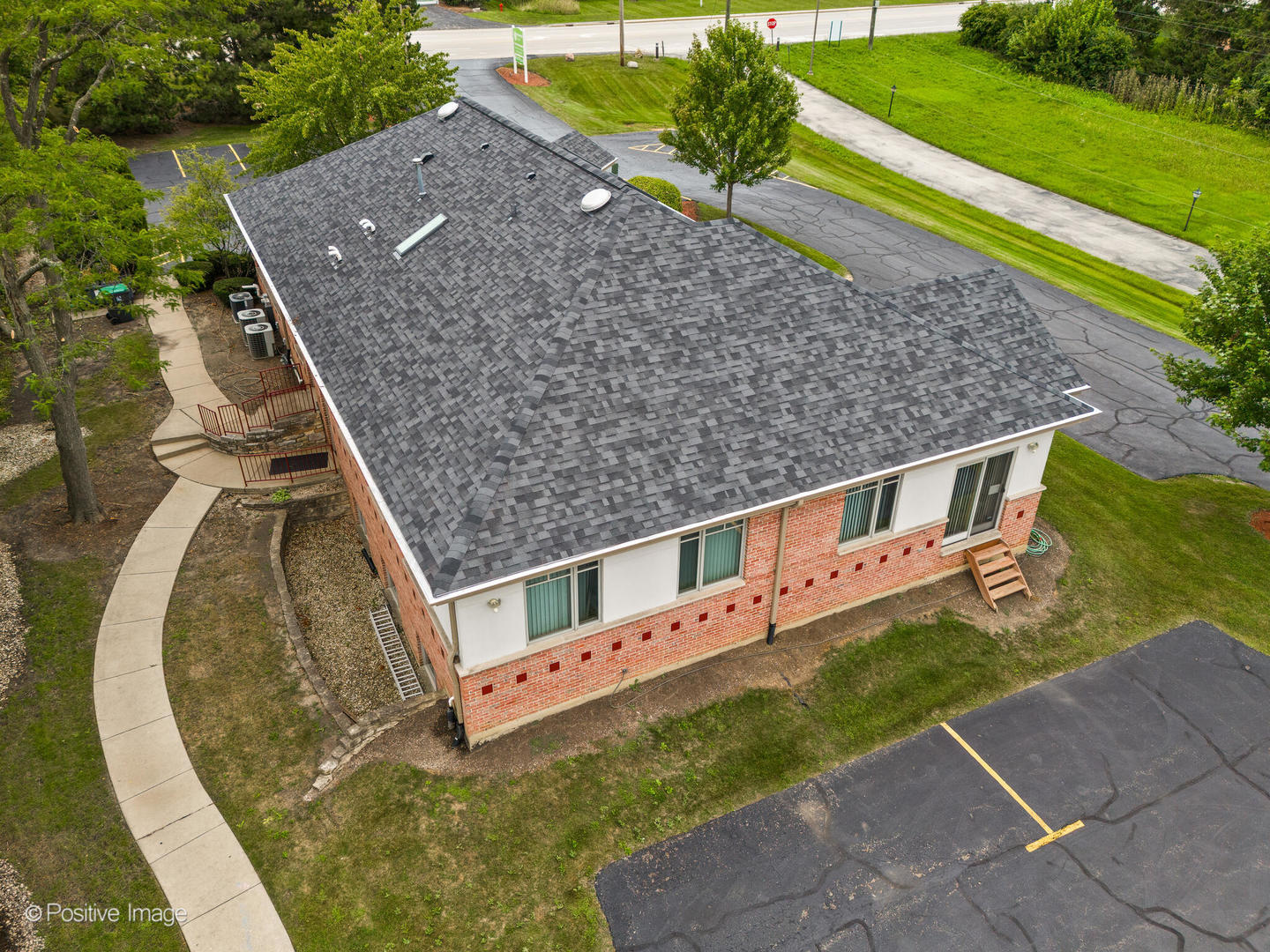 240 Saunders Road