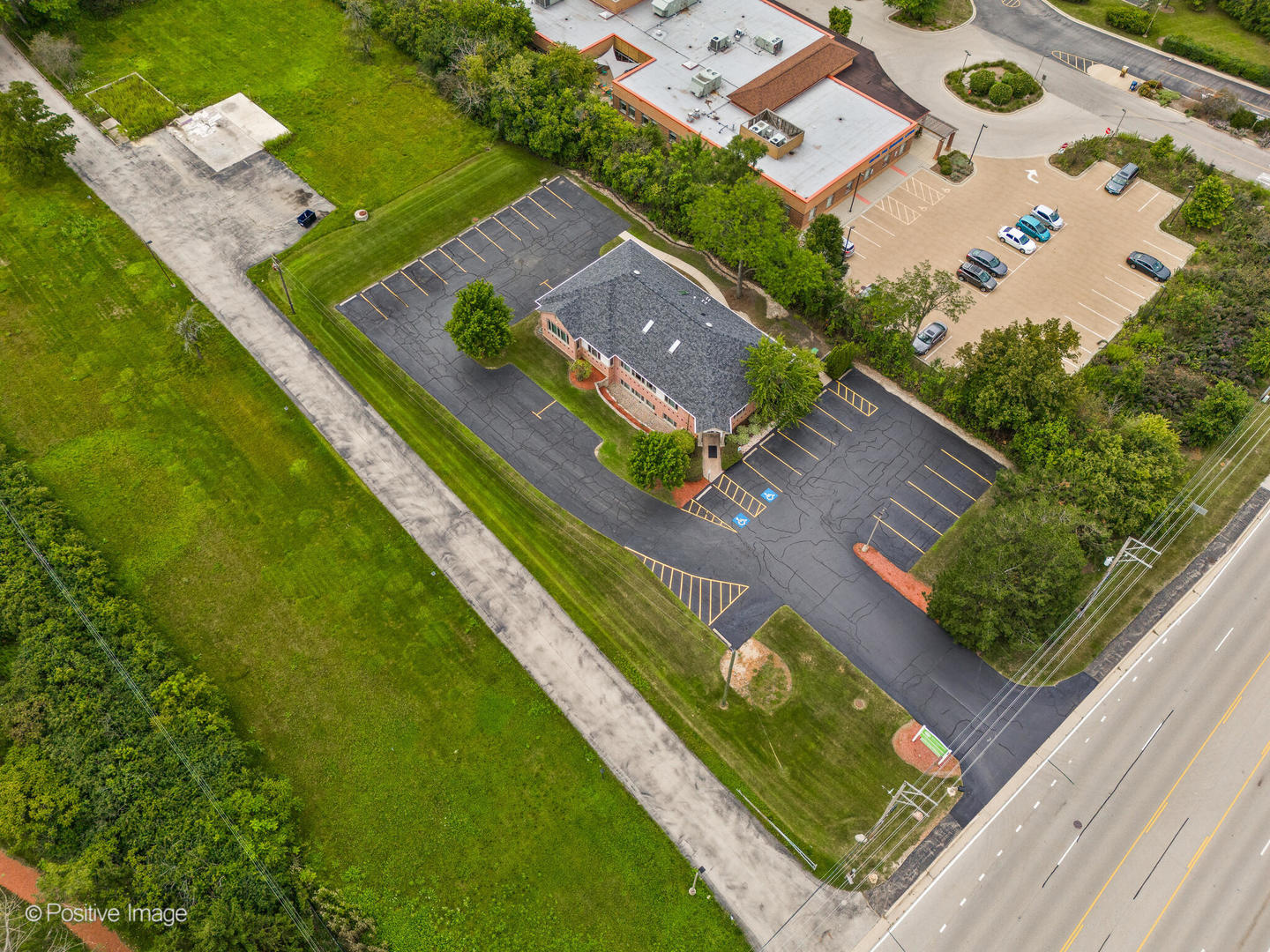 240 Saunders Road