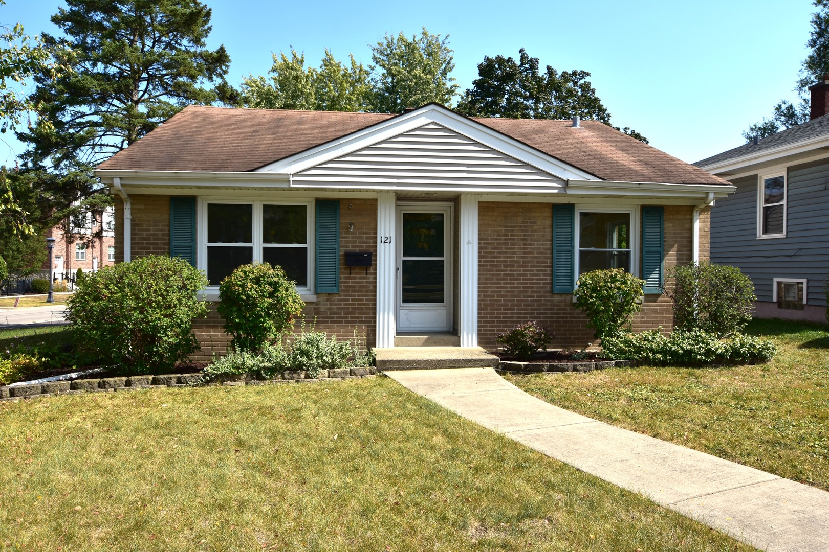 121 S Euclid Avenue