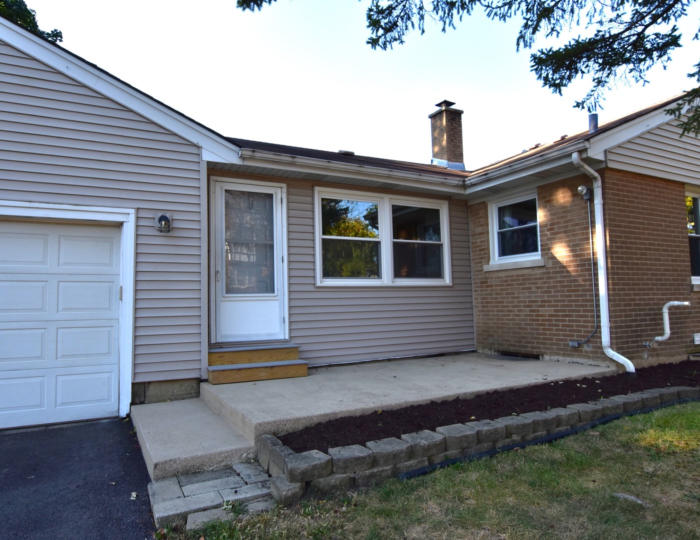 121 S Euclid Avenue