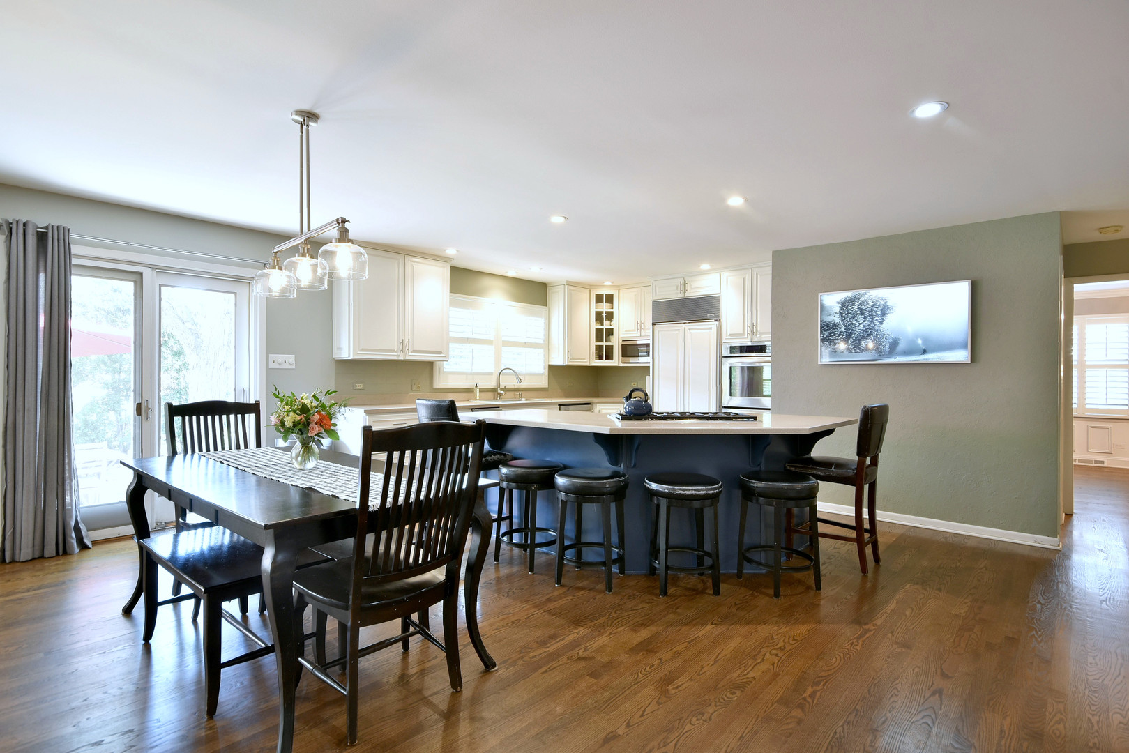 654 S Fern Court