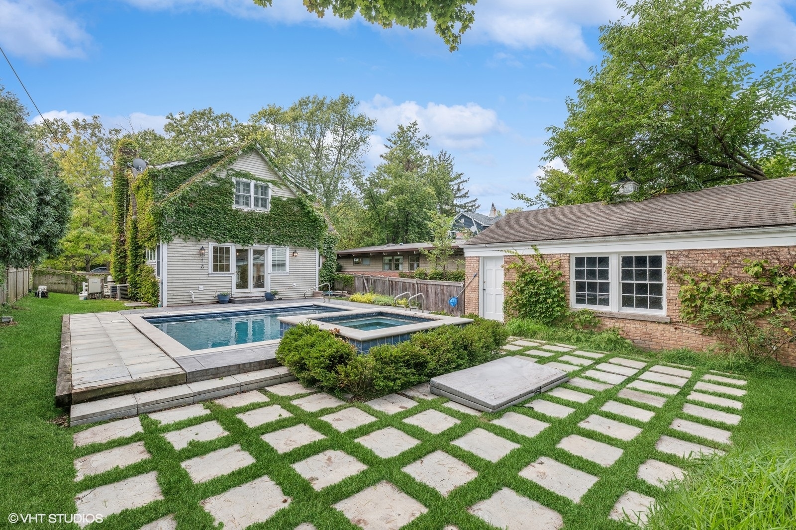 337 Flora Place