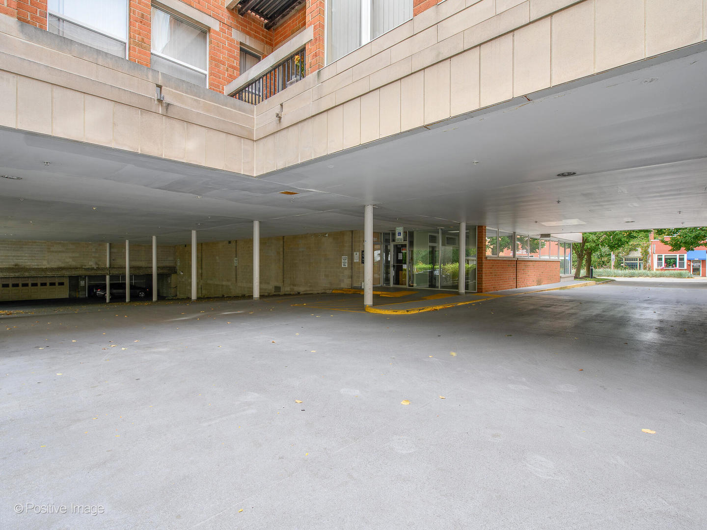 1921 Lake Avenue