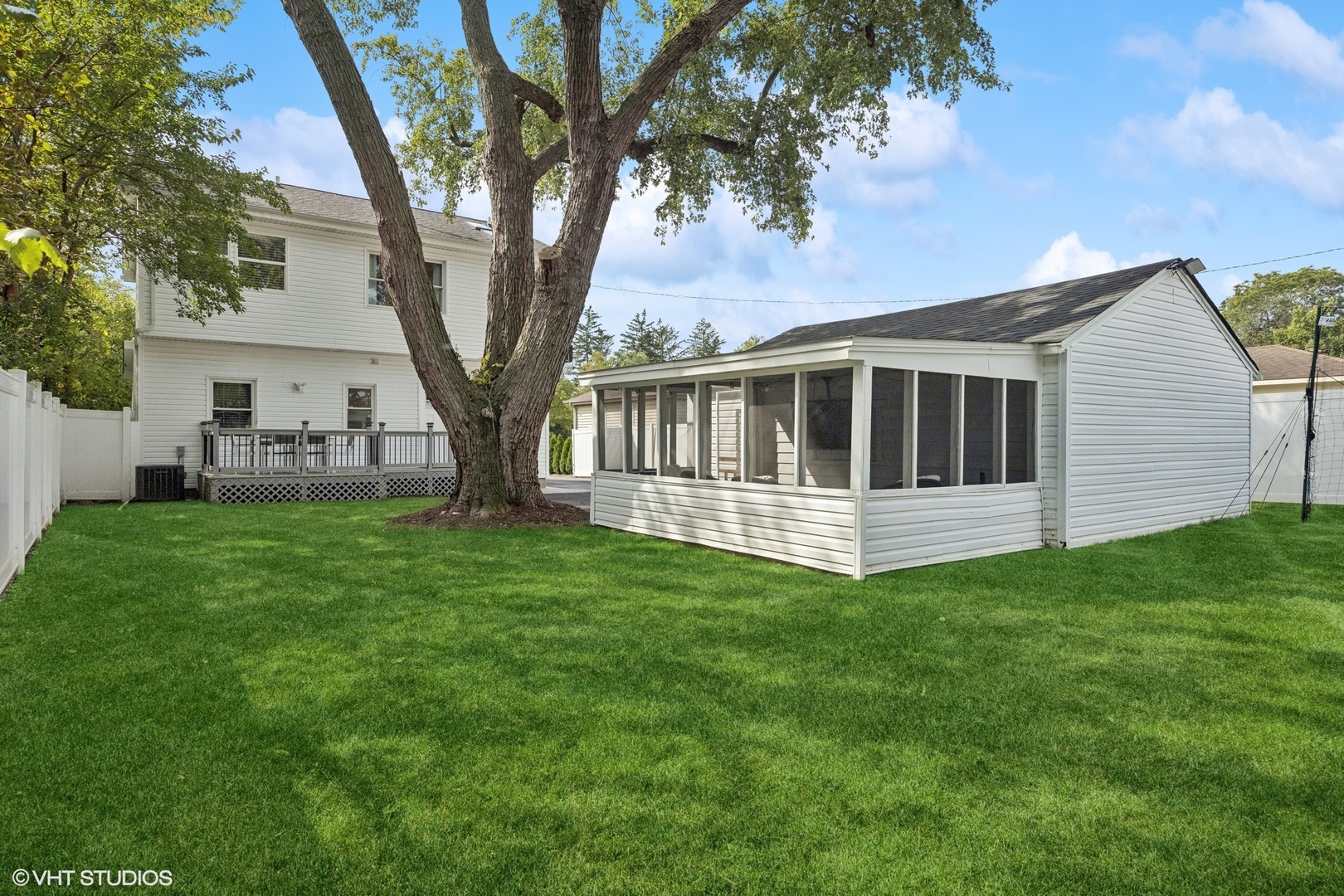213 W Butterfield Road