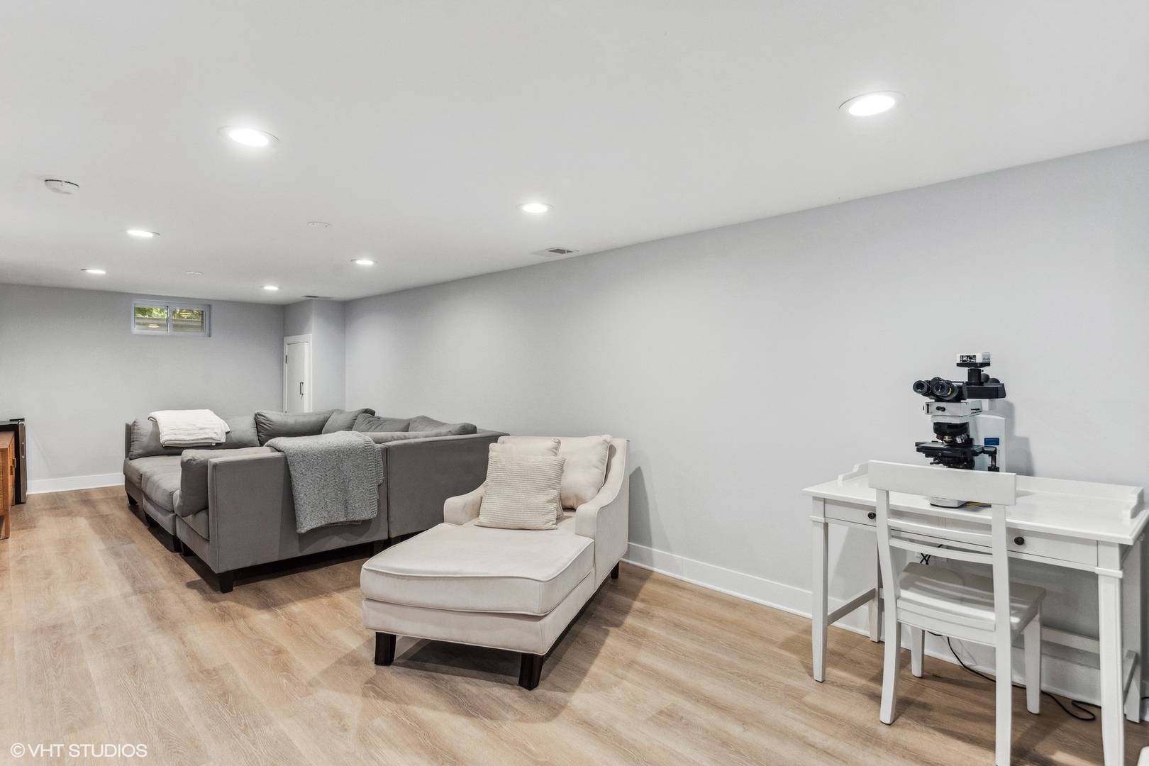 213 W Butterfield Road