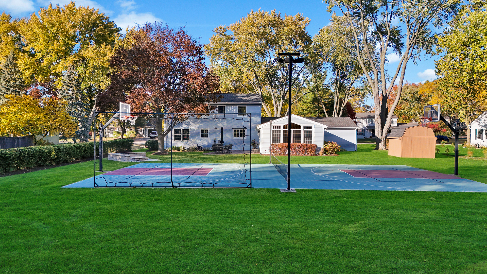 26W061 Blackhawk Drive