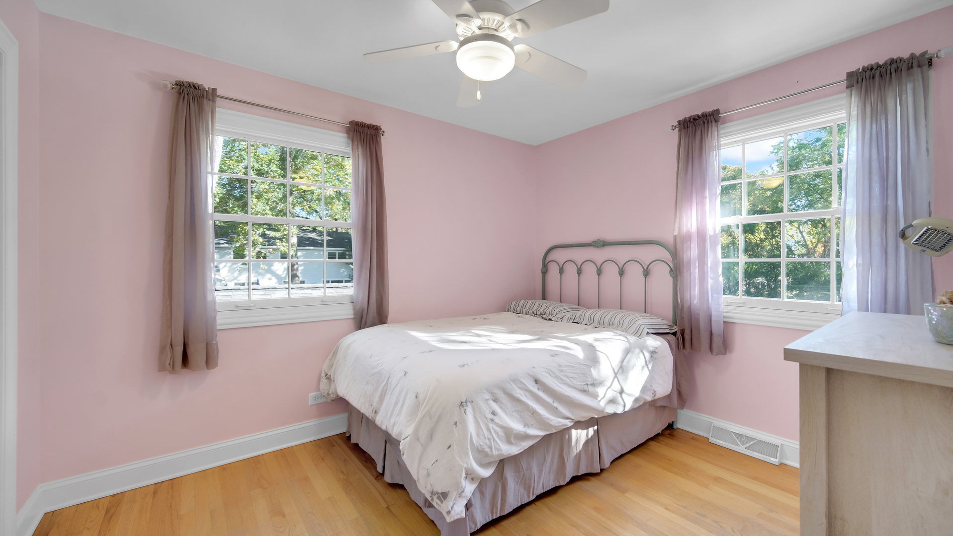 26W061 Blackhawk Drive