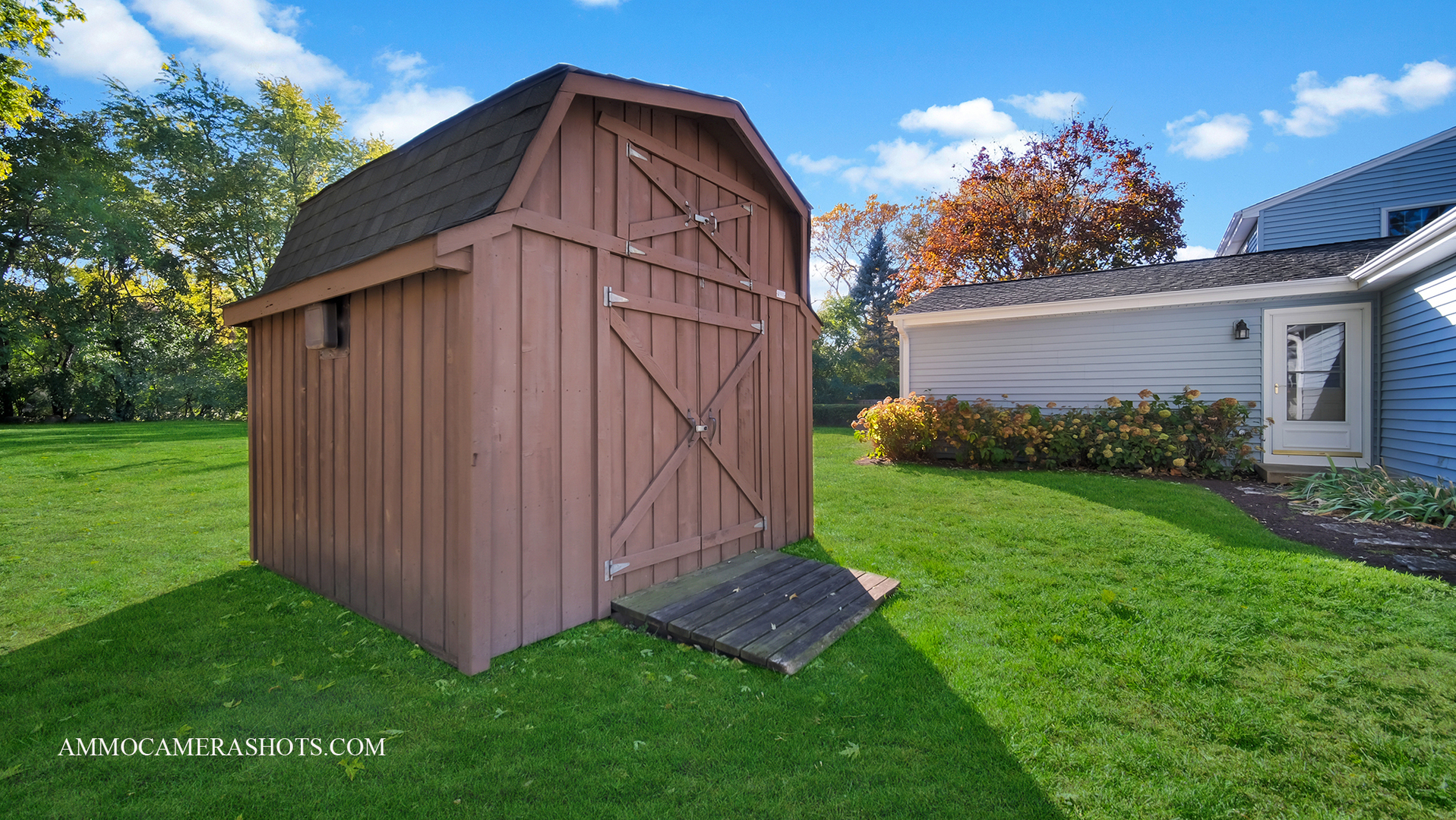 26W061 Blackhawk Drive