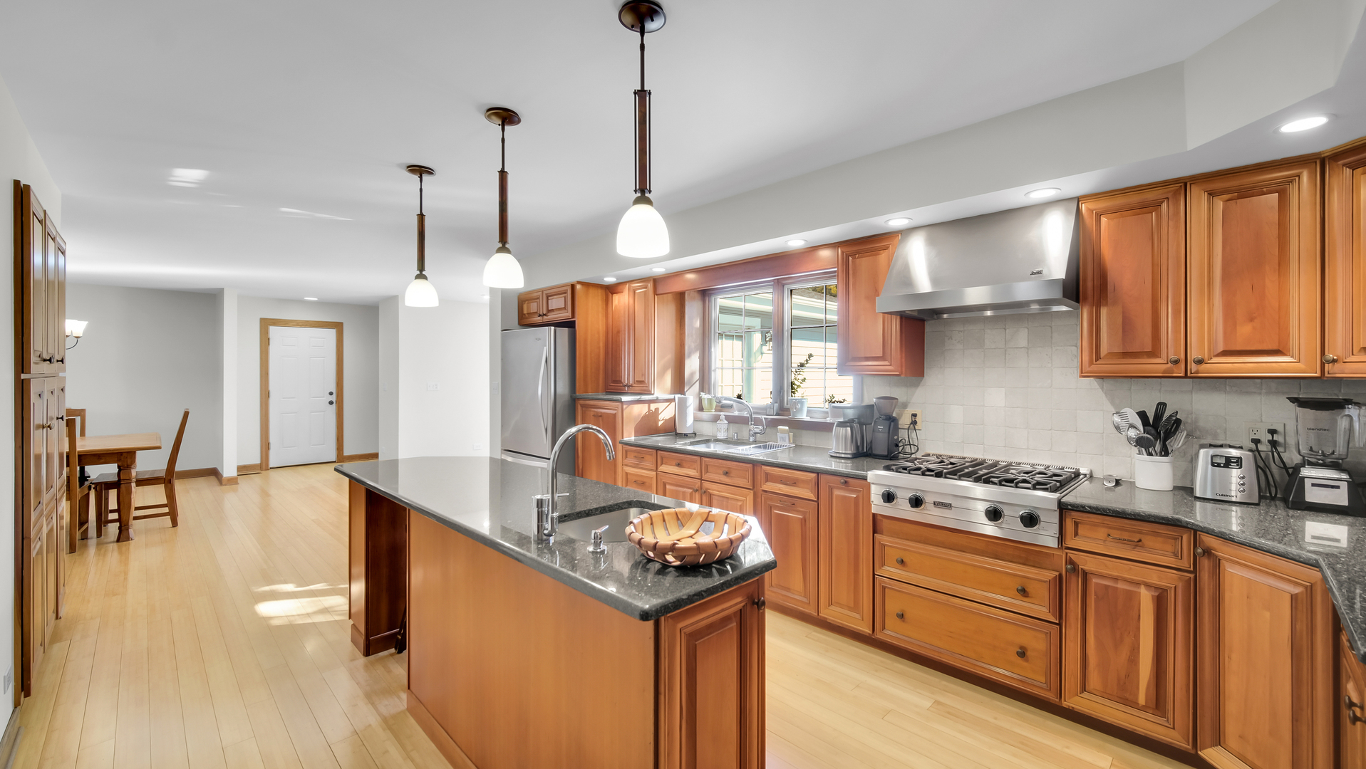 26W061 Blackhawk Drive