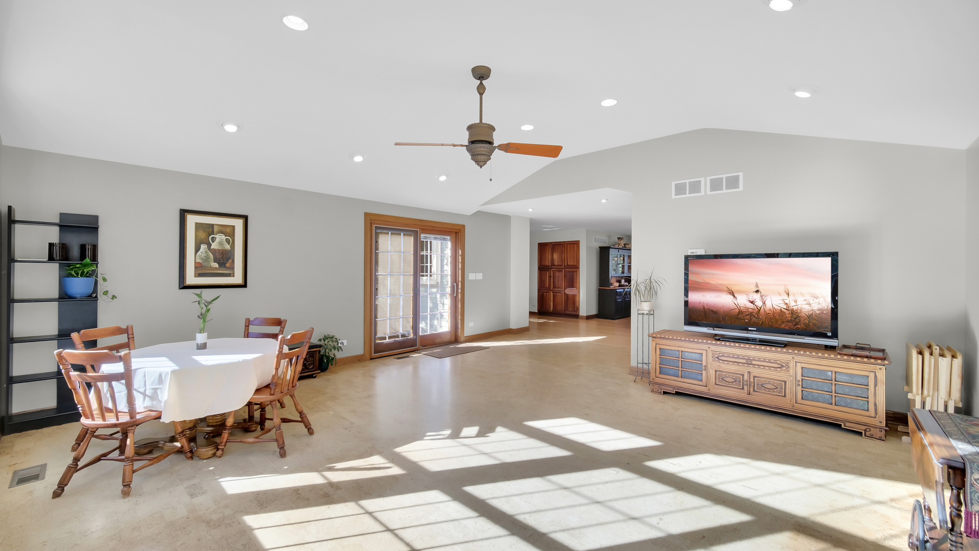 26W061 Blackhawk Drive
