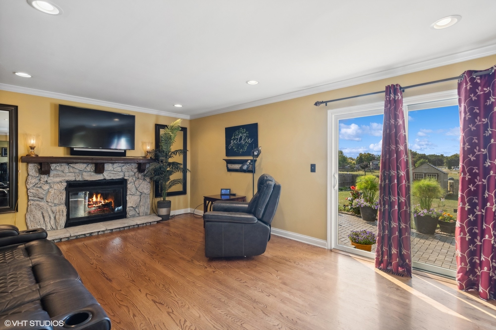 882 Horseshoe Court