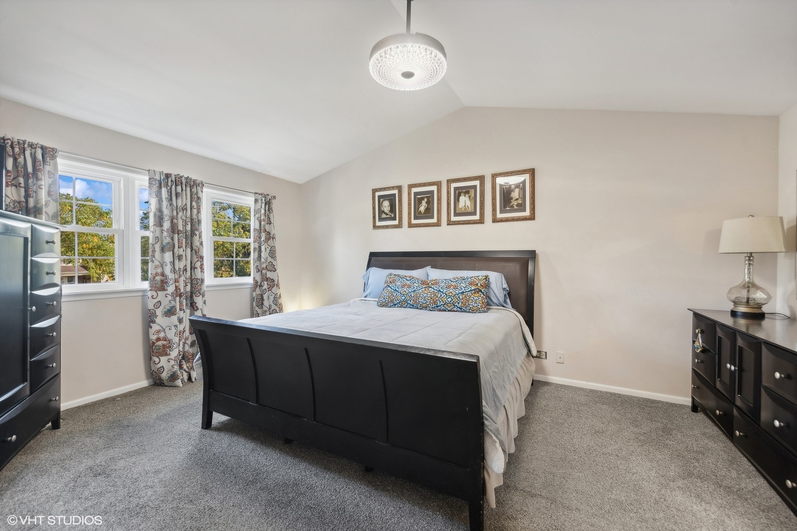 882 Horseshoe Court
