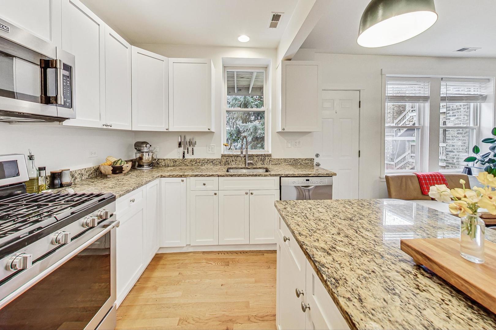 2309 N Kimball Avenue Unit: 2