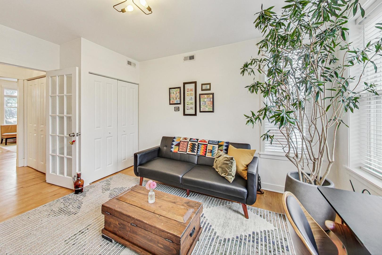 2309 N Kimball Avenue Unit: 2