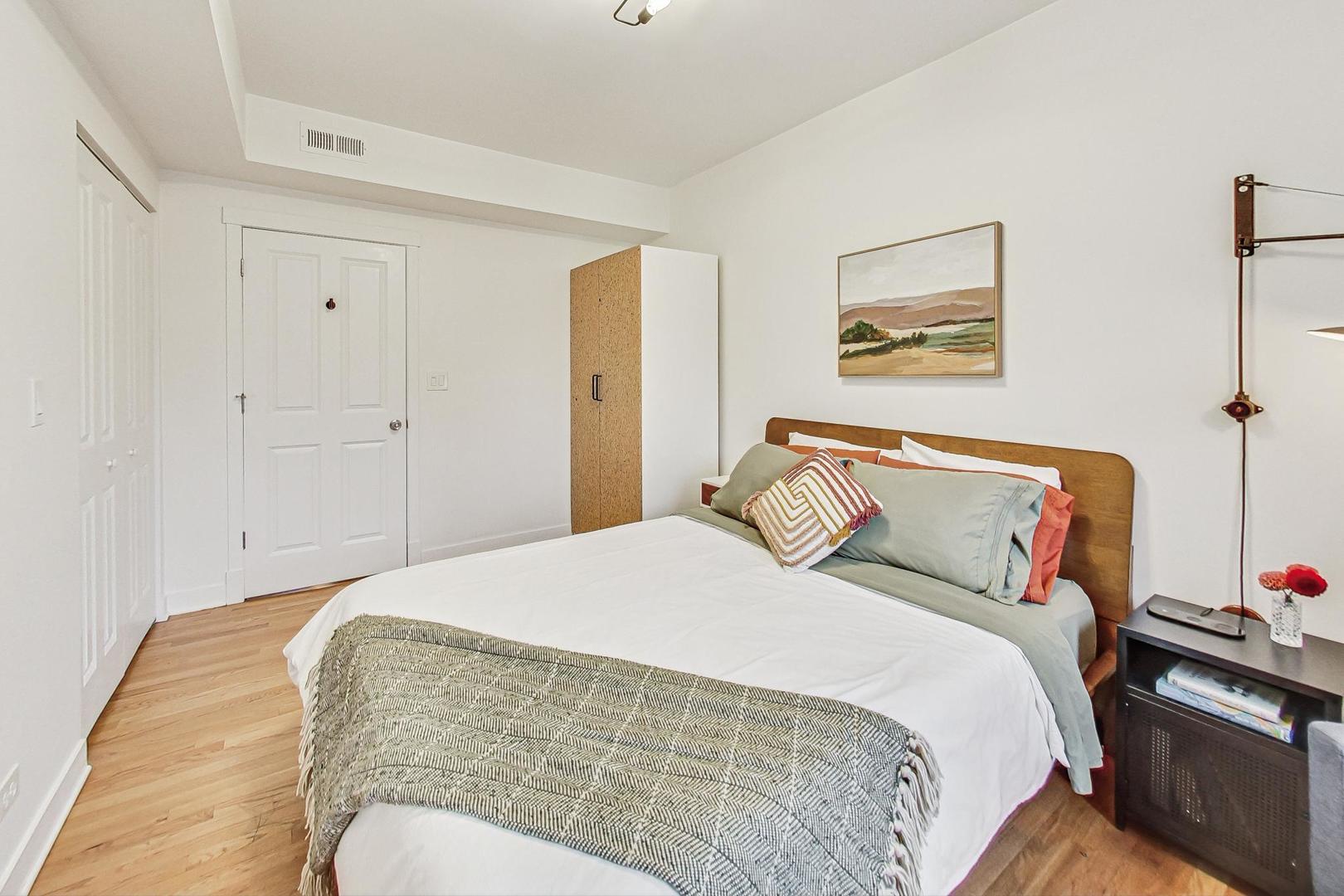 2309 N Kimball Avenue Unit: 2