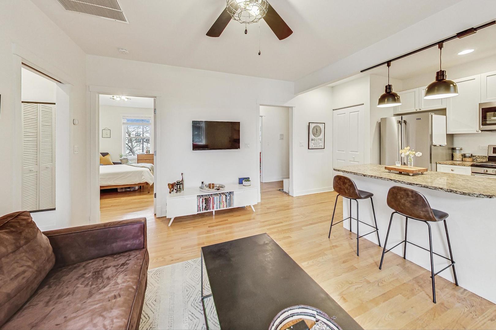 2309 N Kimball Avenue Unit: 2