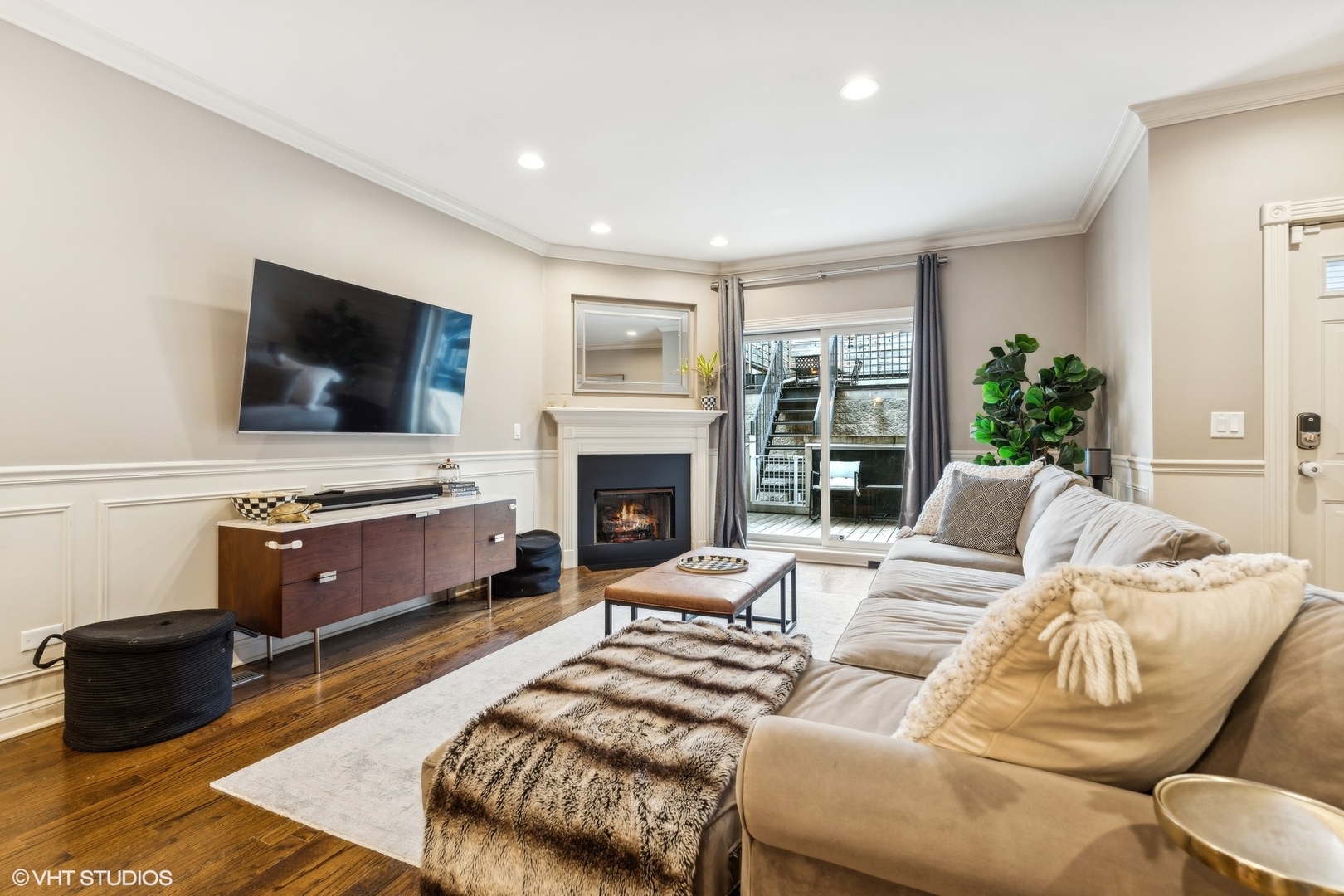 2907 N Damen Avenue Unit: 1