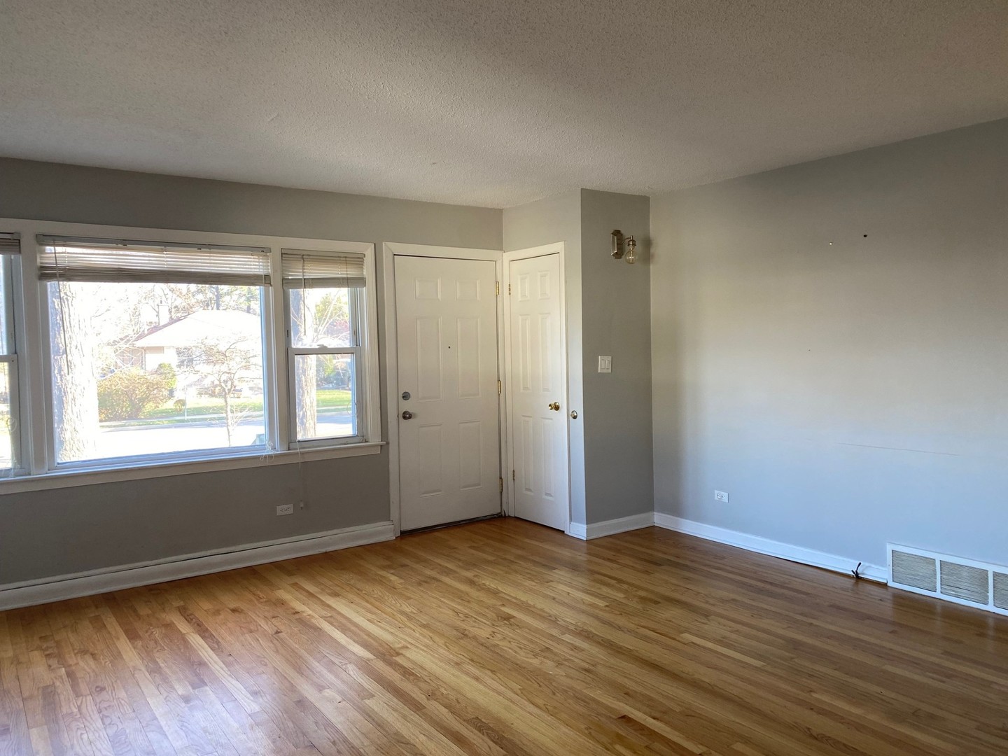 246 N Cornell Avenue
